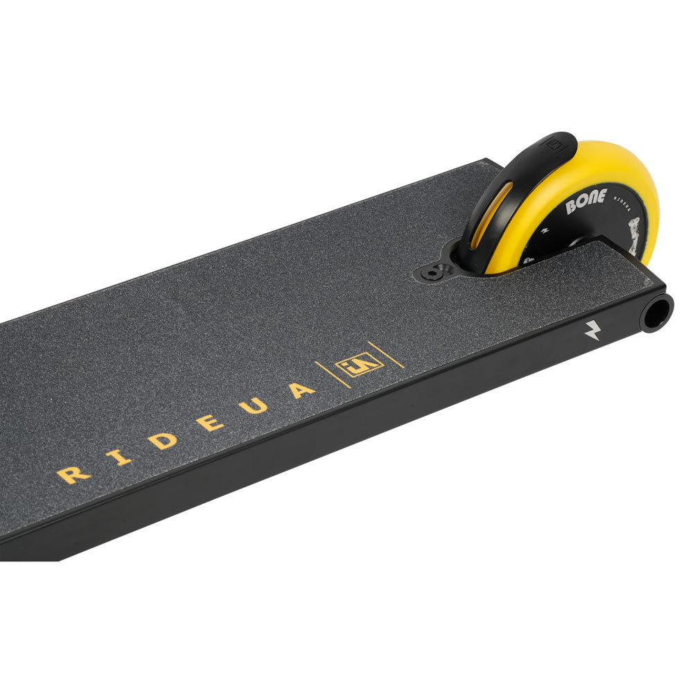 urbanArtt | Bone Complete Scooter | Black/Yellow