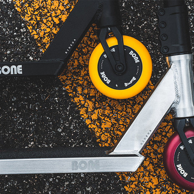 urbanArtt | Bone Complete Scooter | Black/Yellow